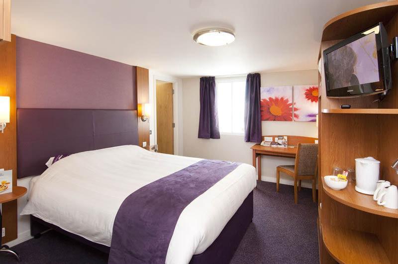 Premier Inn London Ruislip Kültér fotó